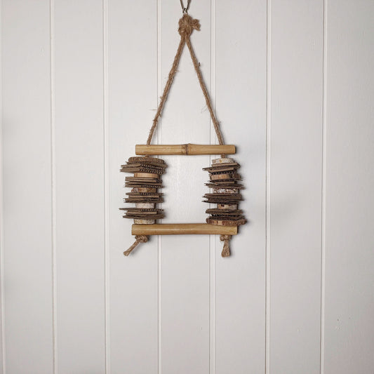 🐦 Bambus-Knabberhänger – Zwei Bambusstangen, viele Knabbermöglichkeiten